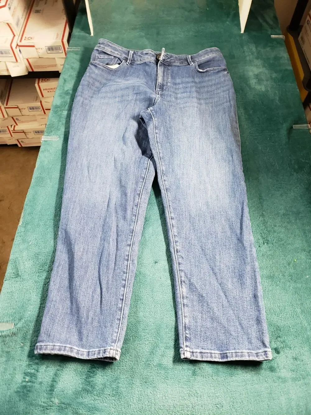 Ann Taylor Jeans Size 12 Women Blue Pants Denim Stretch Mid Rise Straight Ankle